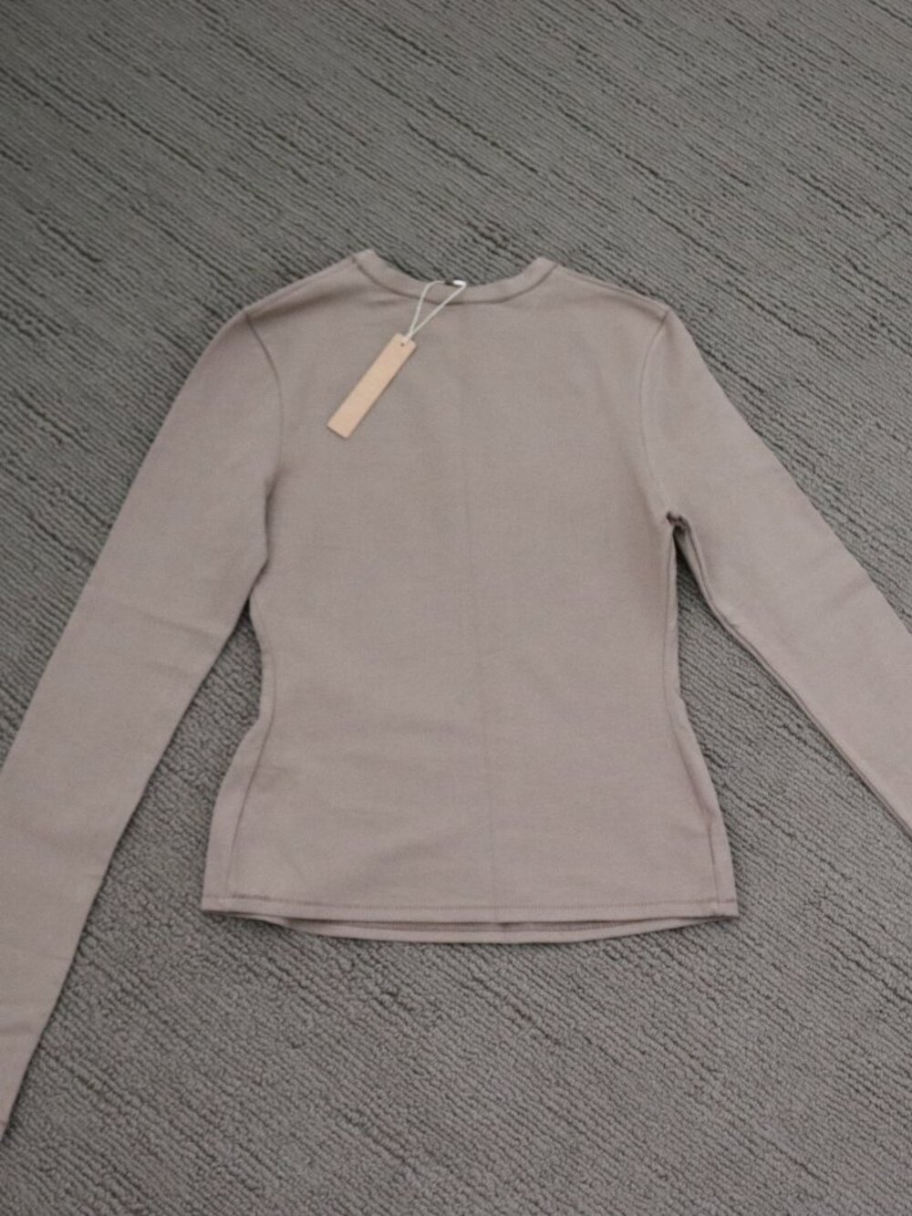 NWT Skims Cotton Jersey Long Sleeve T-shirt Truffle Size Medium - Picture 5 of 6